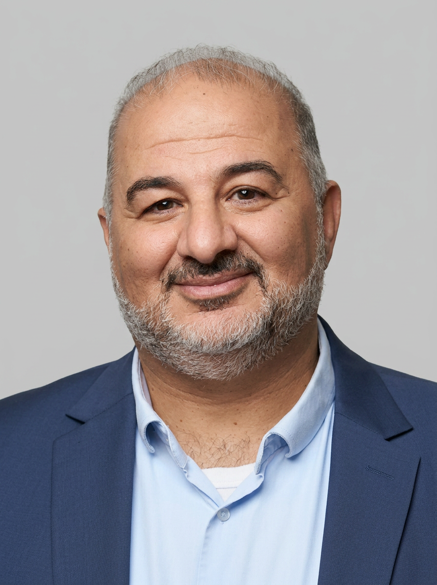 מנסור עבאס