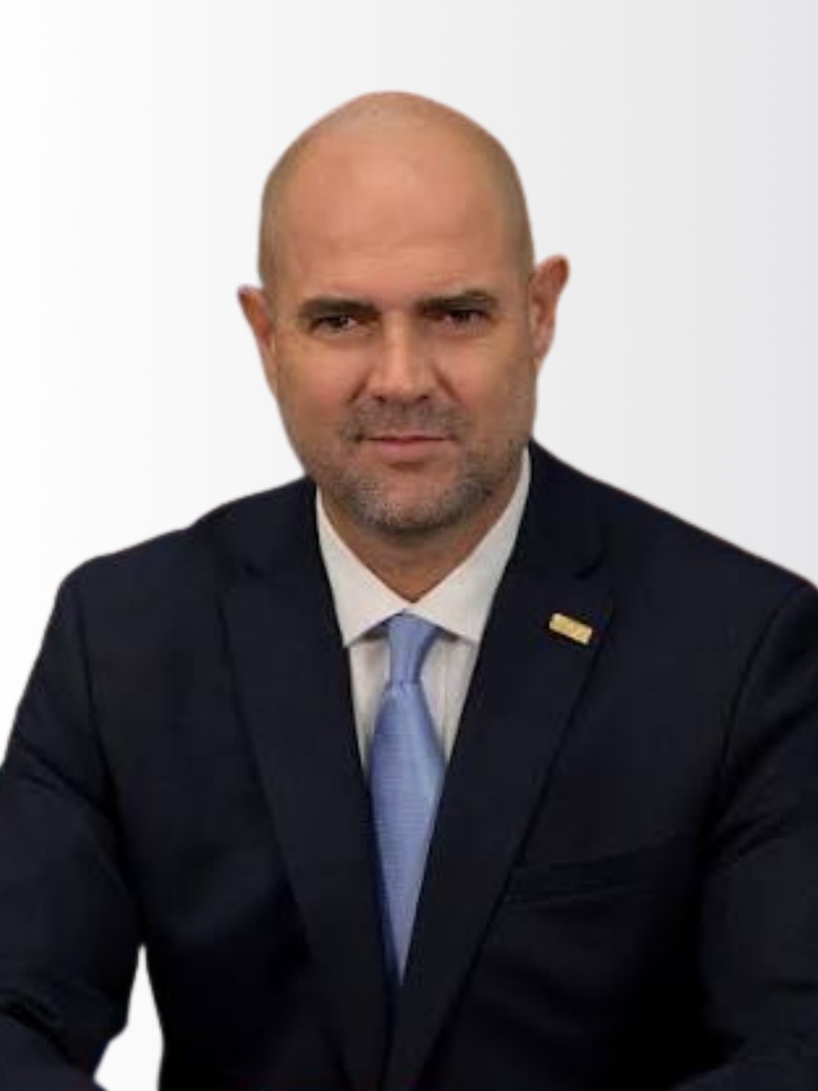 אמיר אוחנה
